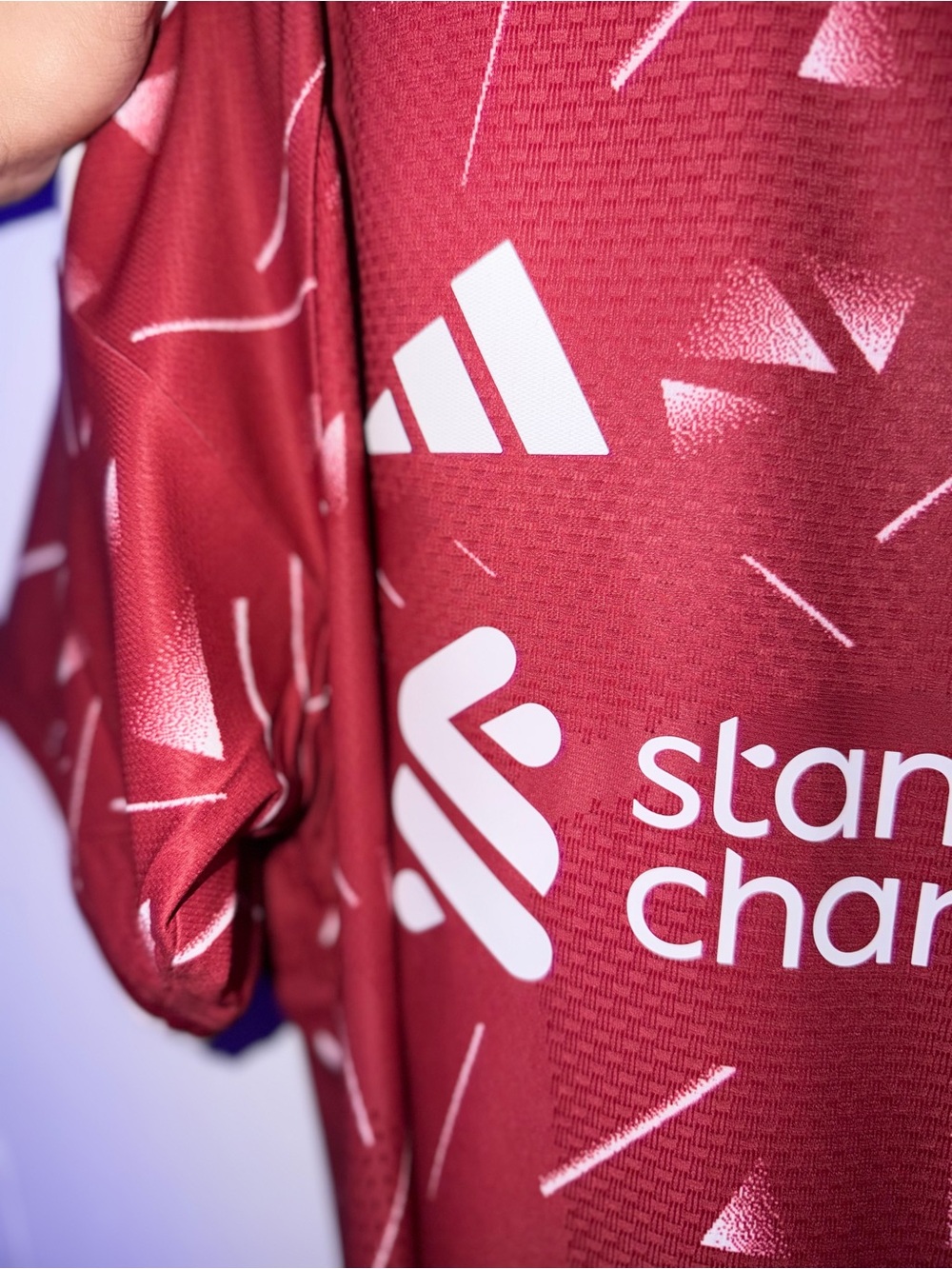 Men adidas Authentic Liverpool LFC jersey size L - Picture 5 of 7